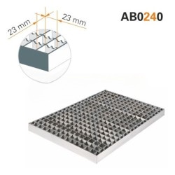 Решетка противоскользящая, размер ячеек 23×23