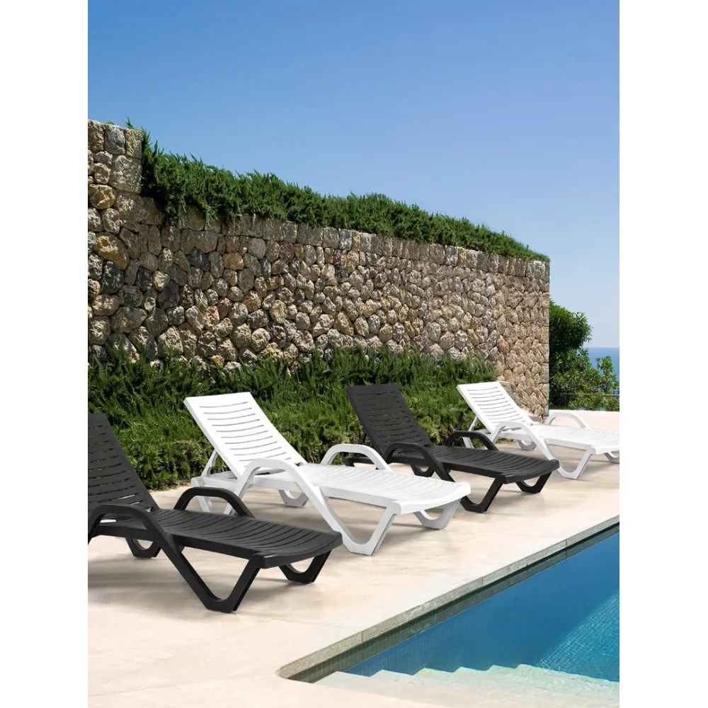 Chic White Sun Lounger Chic White Sun Lounger