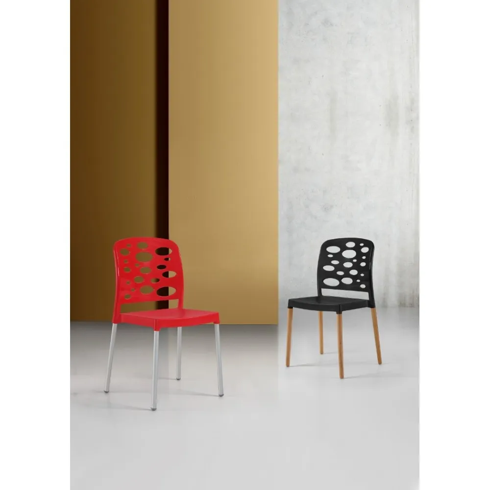 Elegantne terrassi tool puidust jalgadega