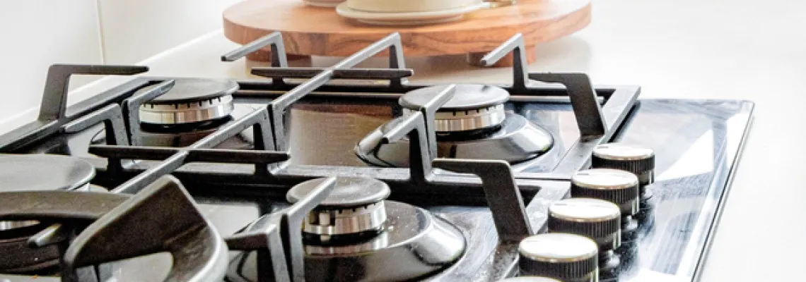 Elektrinių ir dujinių viryklių privalumai. Kokias krosneles geriausia rinktis? Atsako „Baltic Horeca Solutions“ specialistai