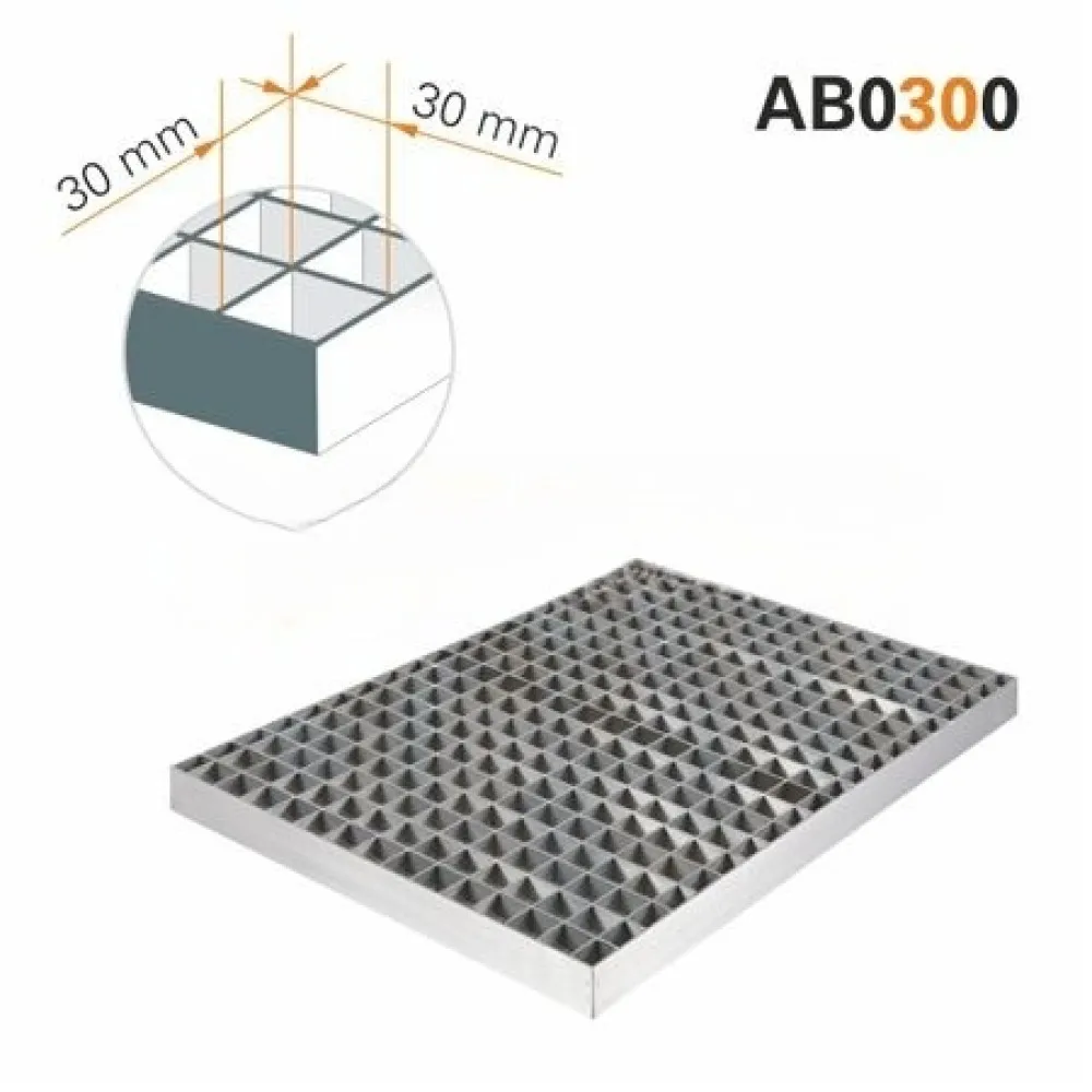 Профессиональная решетка для дренажных систем, ячейка 30×30