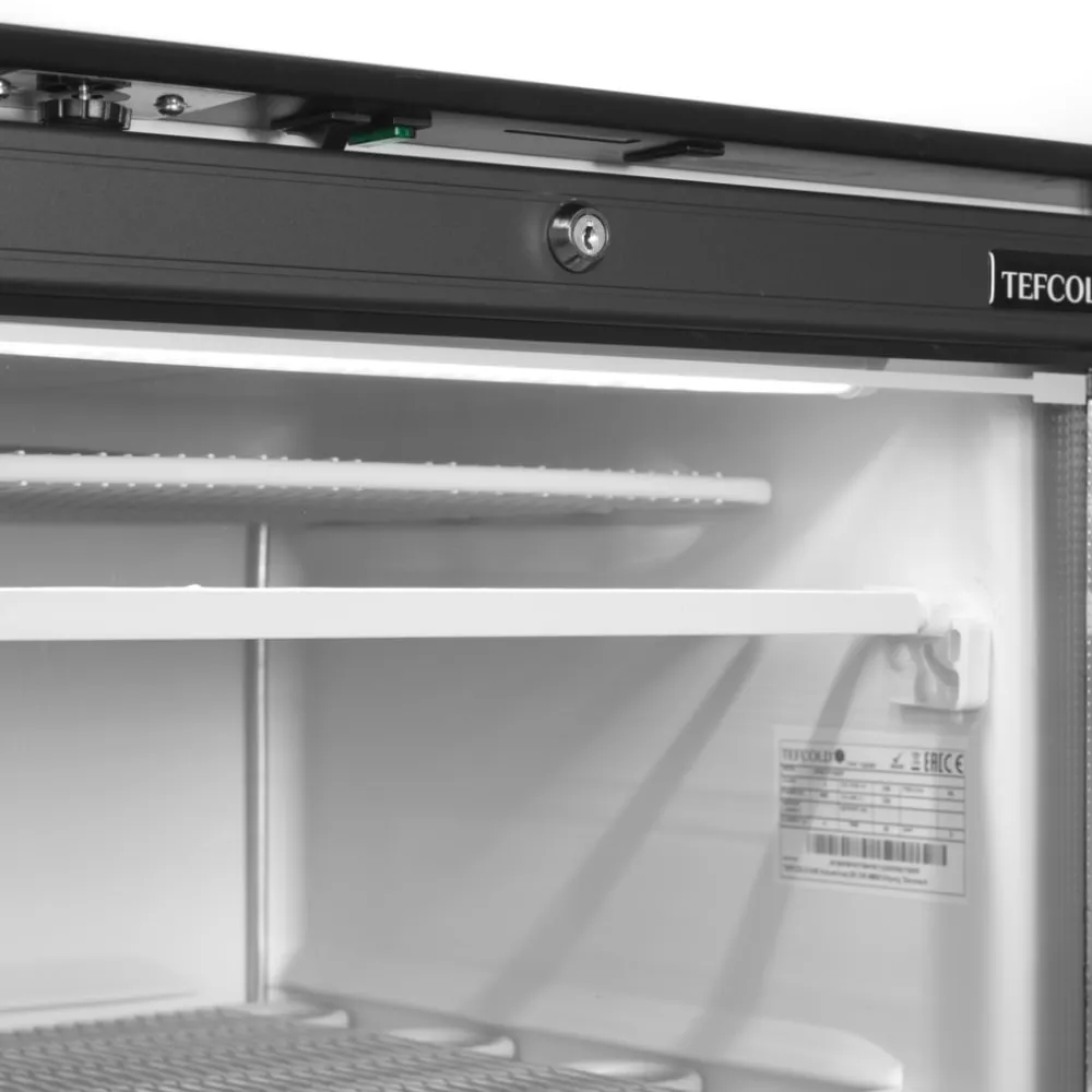 High-Performance Advertising Freezer with Glass Doors