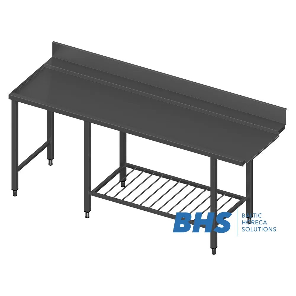 Space-Saving Equipment Wash Table