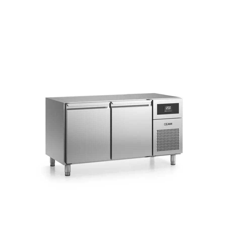 Versatile Refrigerated Worktable for Chefs
