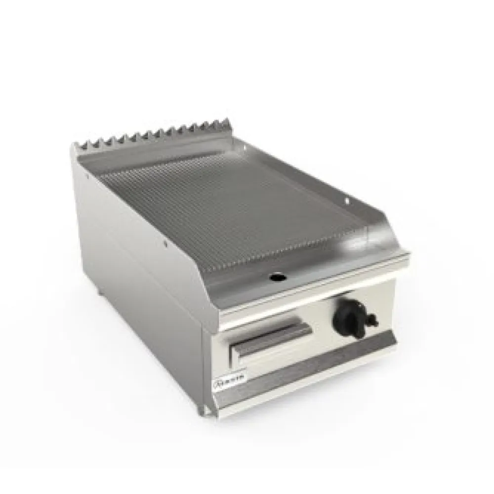 Heavy-Duty Gas Griddle with Ribbed Surface