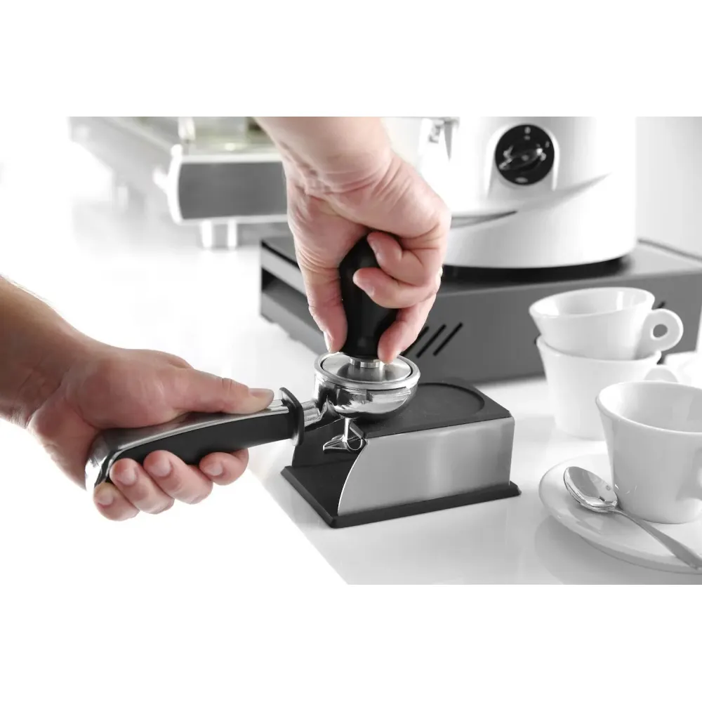 Kavos tamperis 58 mm