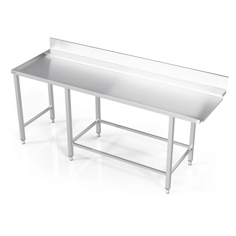 Space-Saving Equipment Wash Table